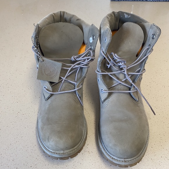 COPY - Grey timberland boots! - Picture 2 of 4